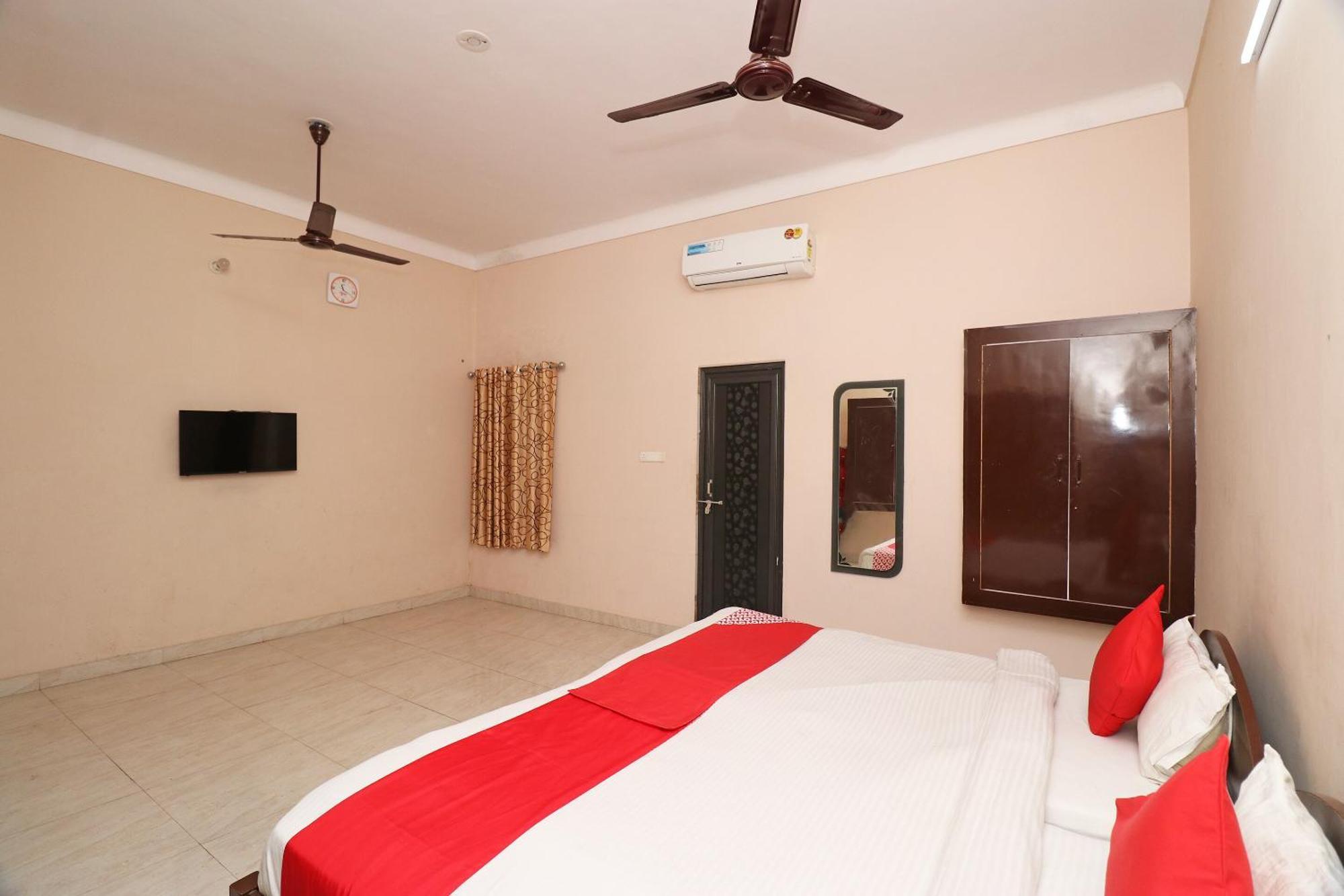 ורנאסי Flagship Chandra Prabha Guest House מראה חיצוני תמונה
